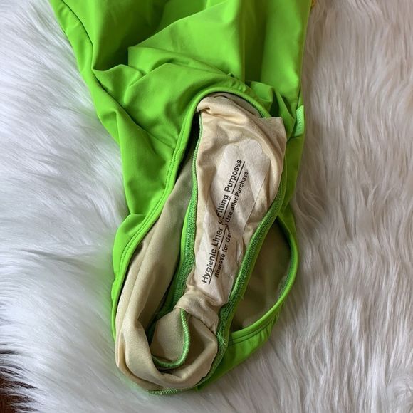 Nautica Classic Crew One Piece Swimsuit Size 8 - Picture 7 of 12